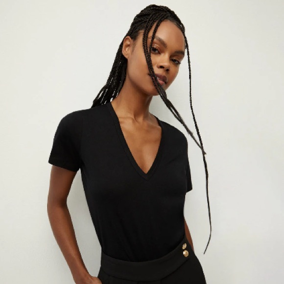 Veronica Beard Tops - Veronica Beard Cindy V-neck T-Shirt